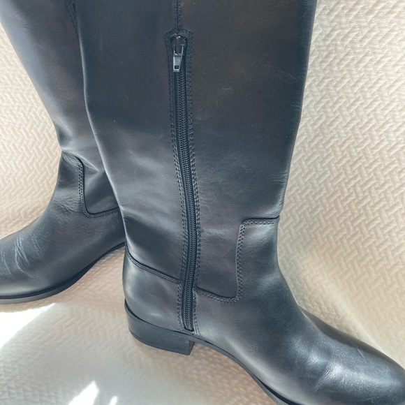 Leather upper boots - Picture 2 of 8